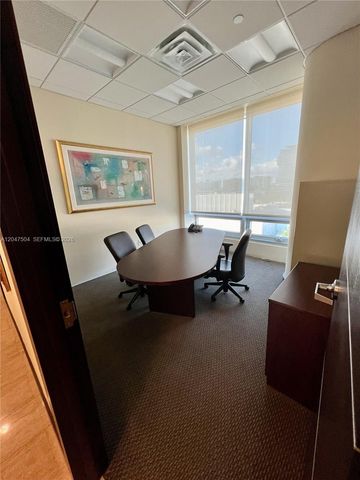 20900 NE 30 TH Ave 600, Aventura, FL 33180