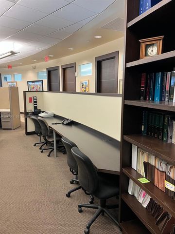 20900 NE 30 TH Ave 600, Aventura, FL 33180