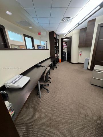 20900 NE 30 TH Ave 600, Aventura, FL 33180
