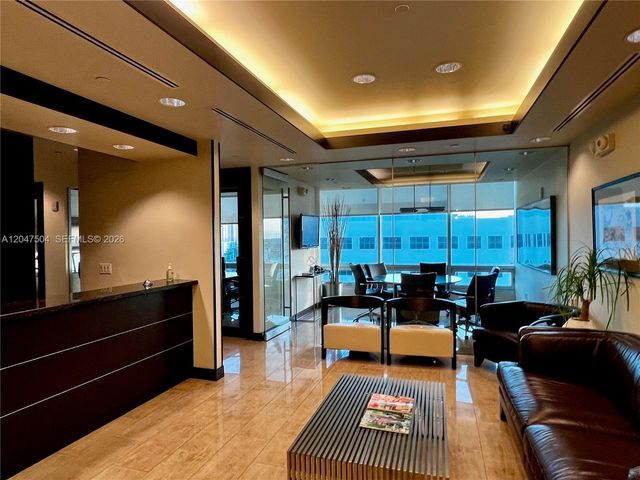 20900 NE 30 TH Ave 600, Aventura, FL 33180