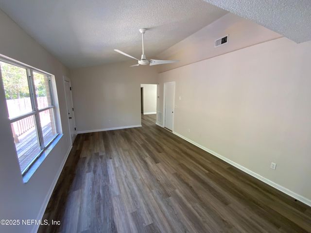 2613 AMERICAS CUP Circle E, Jacksonville, FL 32233