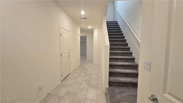 7647 Duran Harbor Lane, North Las Vegas, NV 89084