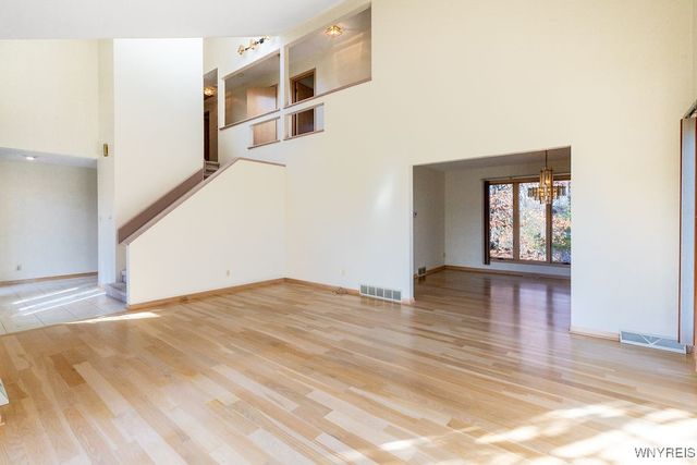 18 Islewoods, Grand Island, NY 14072