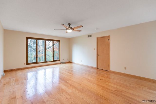 18 Islewoods, Grand Island, NY 14072