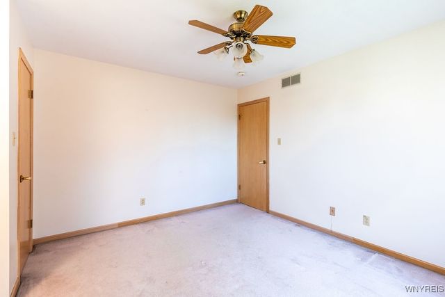 18 Islewoods, Grand Island, NY 14072