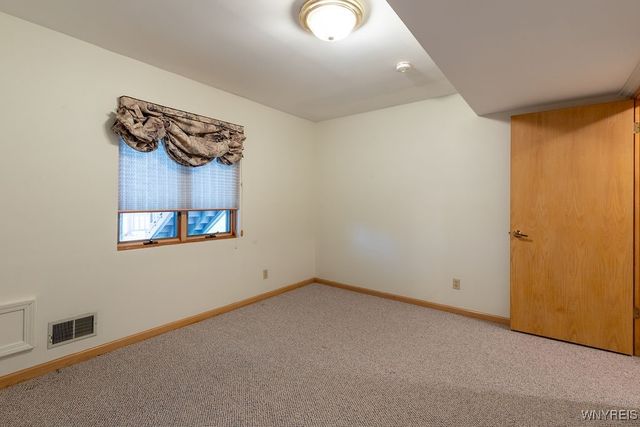 18 Islewoods, Grand Island, NY 14072