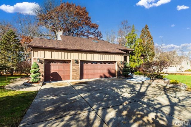 18 Islewoods, Grand Island, NY 14072