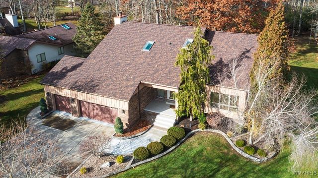 18 Islewoods, Grand Island, NY 14072