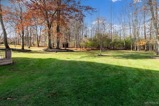 18 Islewoods, Grand Island, NY 14072