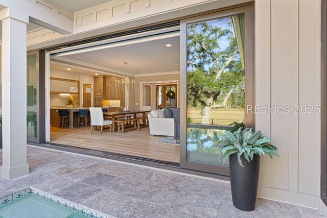 59 Stoney Creek Rd, Hilton Head Island, SC 29928