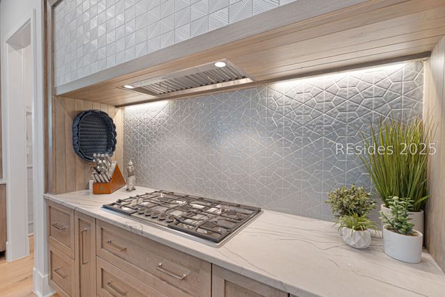 59 Stoney Creek Rd, Hilton Head Island, SC 29928