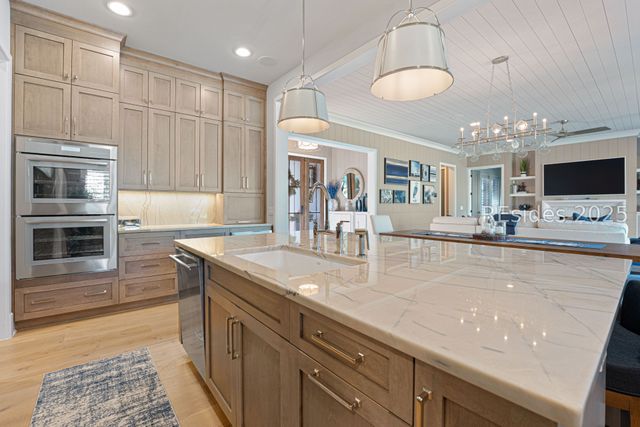 59 Stoney Creek Rd, Hilton Head Island, SC 29928