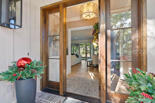 59 Stoney Creek Rd, Hilton Head Island, SC 29928