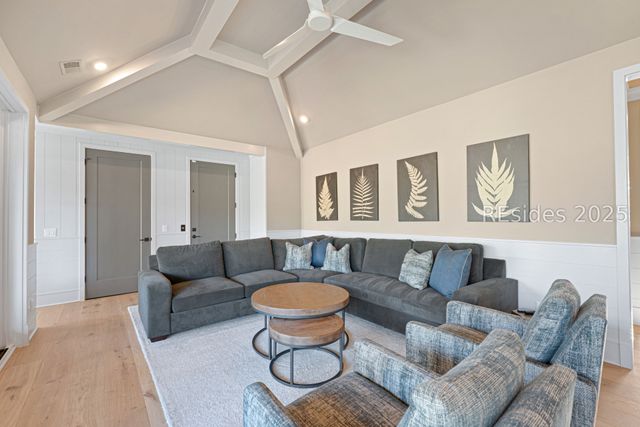 59 Stoney Creek Rd, Hilton Head Island, SC 29928