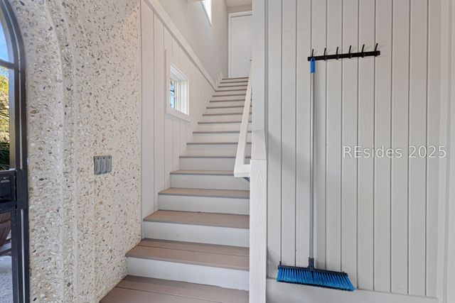 59 Stoney Creek Rd, Hilton Head Island, SC 29928