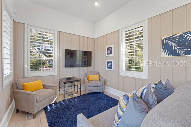 59 Stoney Creek Rd, Hilton Head Island, SC 29928