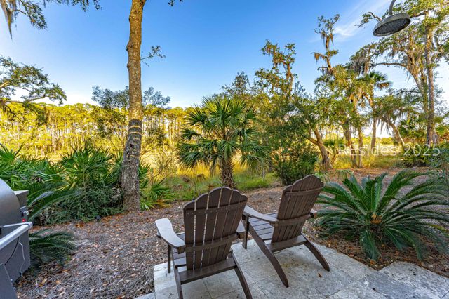 59 Stoney Creek Rd, Hilton Head Island, SC 29928