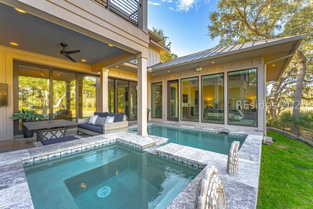 59 Stoney Creek Rd, Hilton Head Island, SC 29928