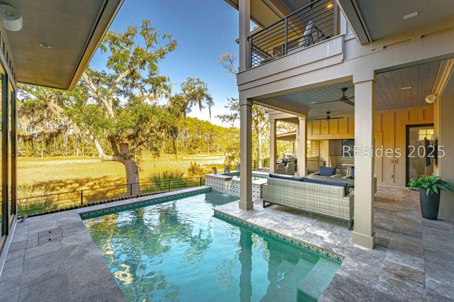 59 Stoney Creek Rd, Hilton Head Island, SC 29928