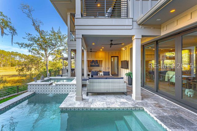 59 Stoney Creek Rd, Hilton Head Island, SC 29928