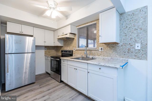 17 LANFORD RD, New Castle, DE 19720