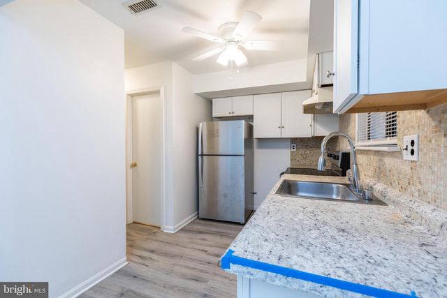 17 LANFORD RD, New Castle, DE 19720