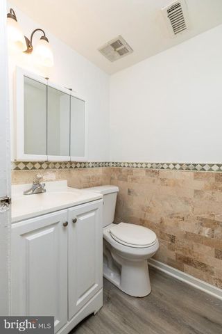 17 LANFORD RD, New Castle, DE 19720