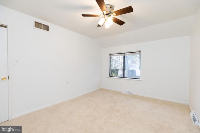 17 LANFORD RD, New Castle, DE 19720