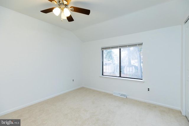 17 LANFORD RD, New Castle, DE 19720