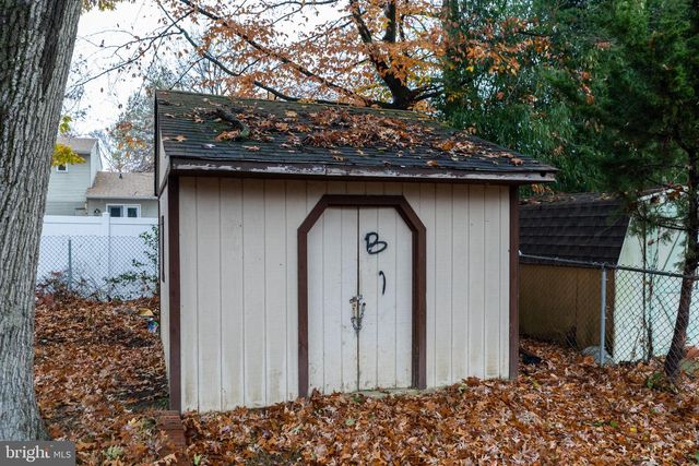 17 LANFORD RD, New Castle, DE 19720