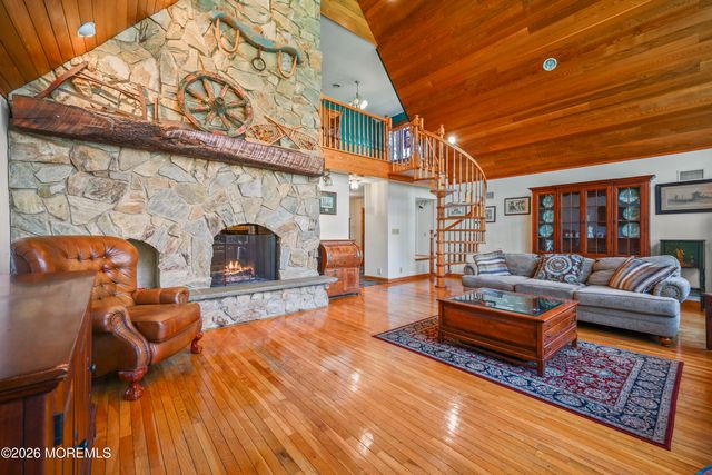 353 E Pleasant Grove Road, Jackson, NJ 08527