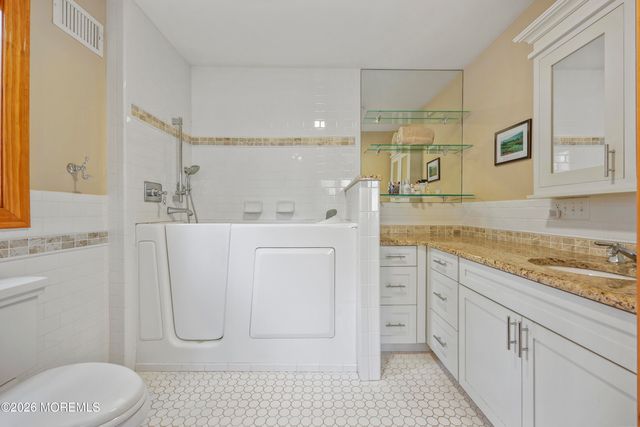 353 E Pleasant Grove Road, Jackson, NJ 08527