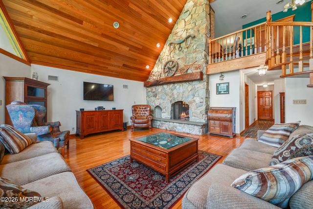 353 E Pleasant Grove Road, Jackson, NJ 08527
