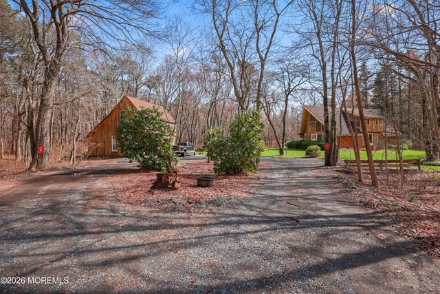 353 E Pleasant Grove Road, Jackson, NJ 08527
