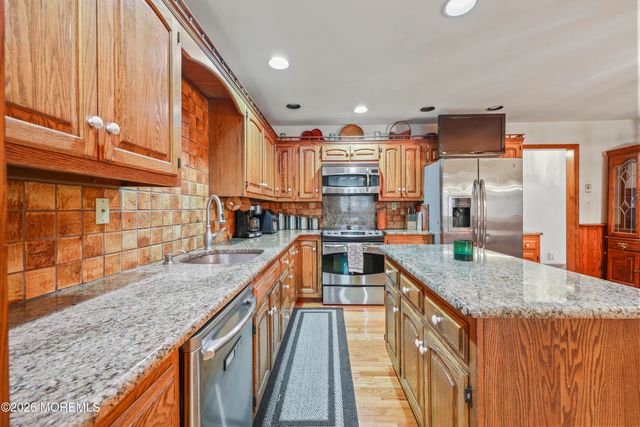 353 E Pleasant Grove Road, Jackson, NJ 08527