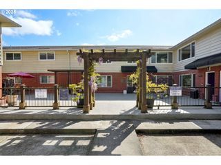 2355 Sw CEDAR St 11, Portland, OR 97205