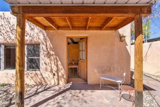 945 Agua Fria C, Santa Fe, NM 87501