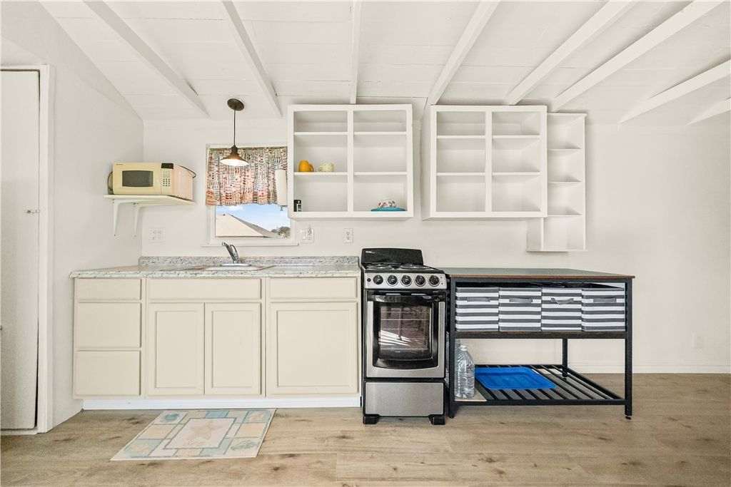 424 First St, Bayside, TX 78340 — photo 3