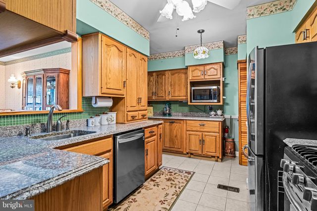 3 LANCASHIRE DRIVE, Mount Holly, NJ 08060