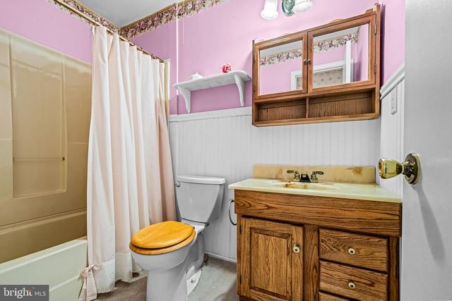 3 LANCASHIRE DRIVE, Mount Holly, NJ 08060