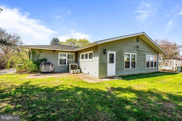 3 LANCASHIRE DRIVE, Mount Holly, NJ 08060