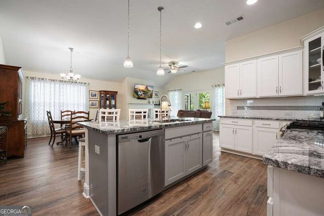 151 Westbrook Crsg Crossing, Acworth, GA 30102