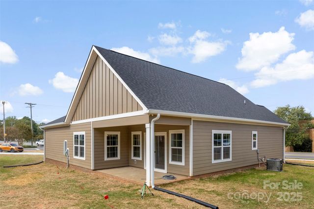 430 Fulton Drive, Kings Mountain, NC 28086