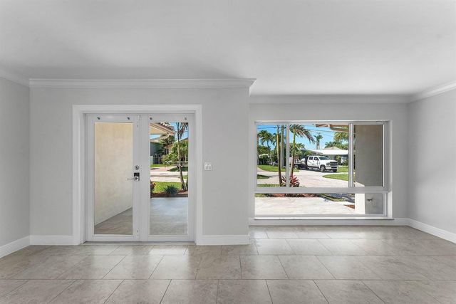 1525 SE 6th Street, Deerfield Beach, FL 33441