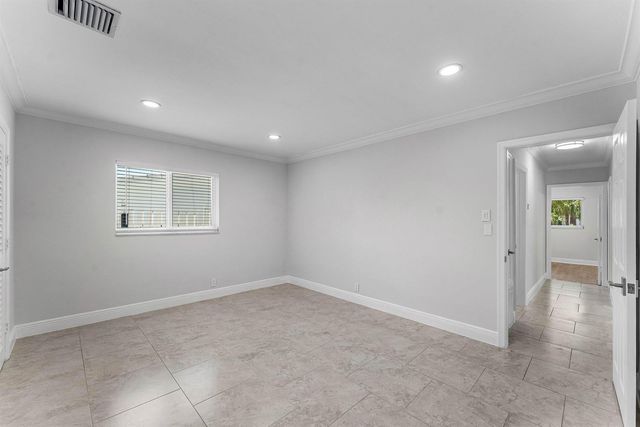1525 SE 6th Street, Deerfield Beach, FL 33441