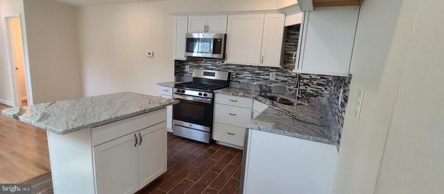2019 BARCLAY ST, Baltimore, MD 21218