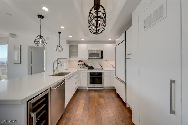 222 Karen Avenue 3301, Las Vegas, NV 89109