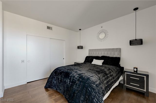 222 Karen Avenue 3301, Las Vegas, NV 89109