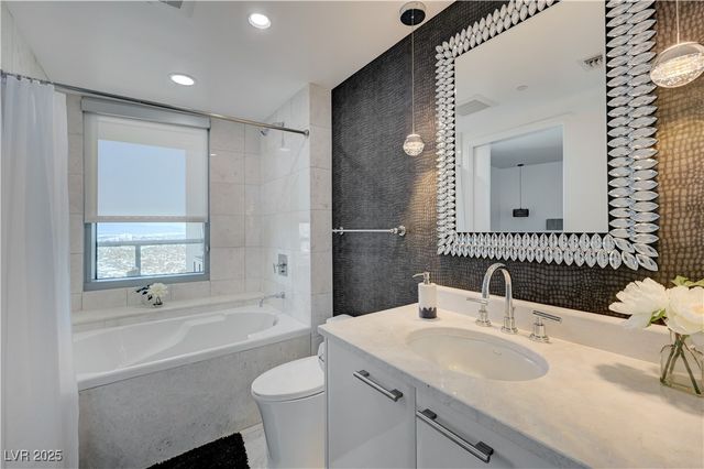 222 Karen Avenue 3301, Las Vegas, NV 89109