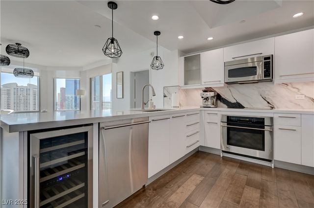 222 Karen Avenue 3301, Las Vegas, NV 89109